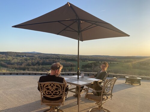 5 Bedroom Hilltop Villa with Magnificent Views