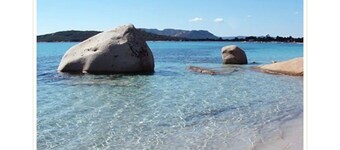 Overnight on your yacht, alone at anchor L'olan