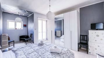 BĂŒgeleisen/BĂŒgelbrett, kostenloses WLAN, BettwĂ€sche