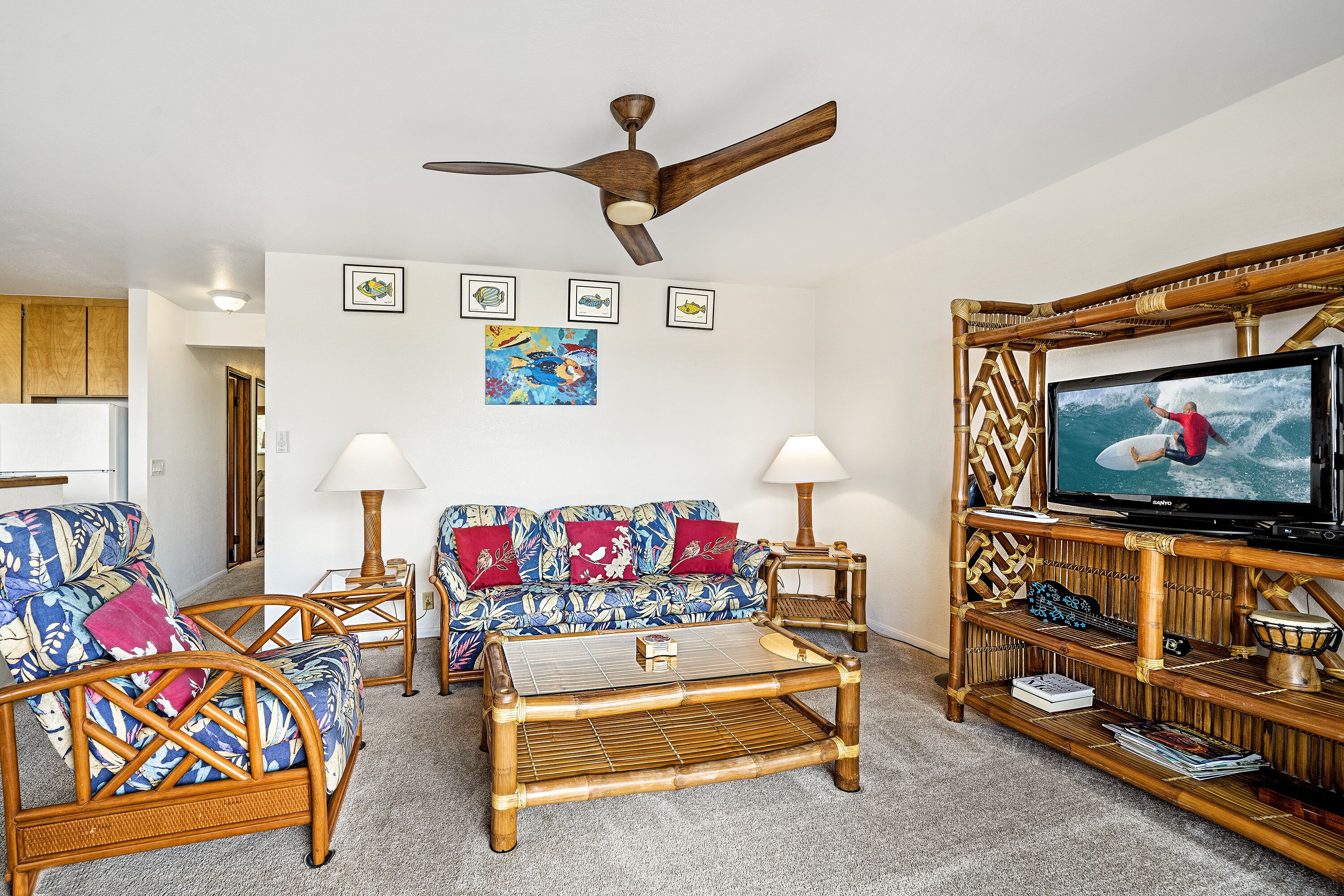 Beachfront Condo w/ AC, Shared Pool & Expansive Ocean Views: Kahalu'u Reef 203