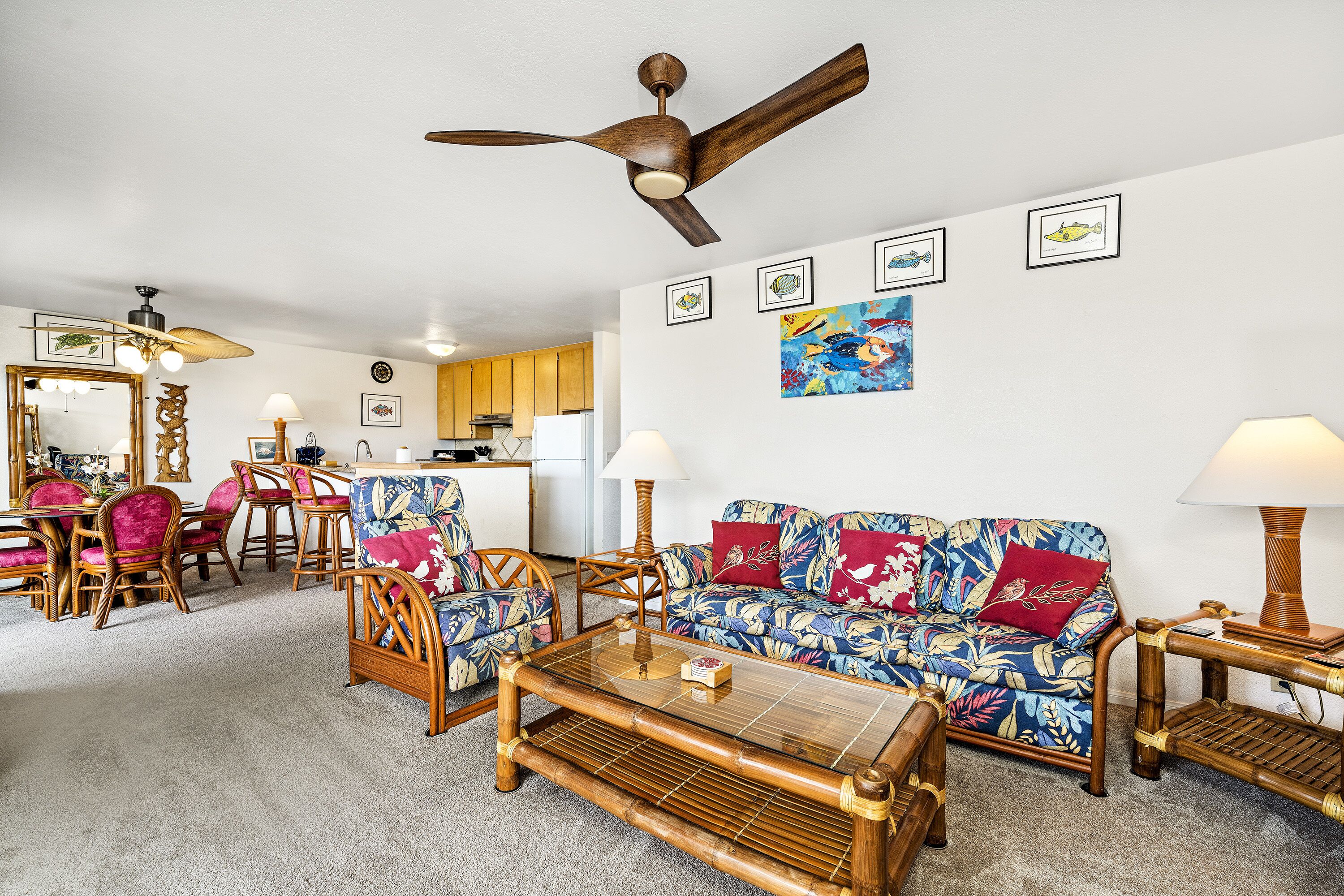 Beachfront Condo w/ AC, Shared Pool & Expansive Ocean Views: Kahalu'u Reef 203