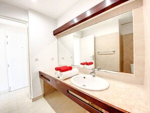 Assecador de cabells i tovalloles 