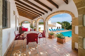 Restauration extérieure