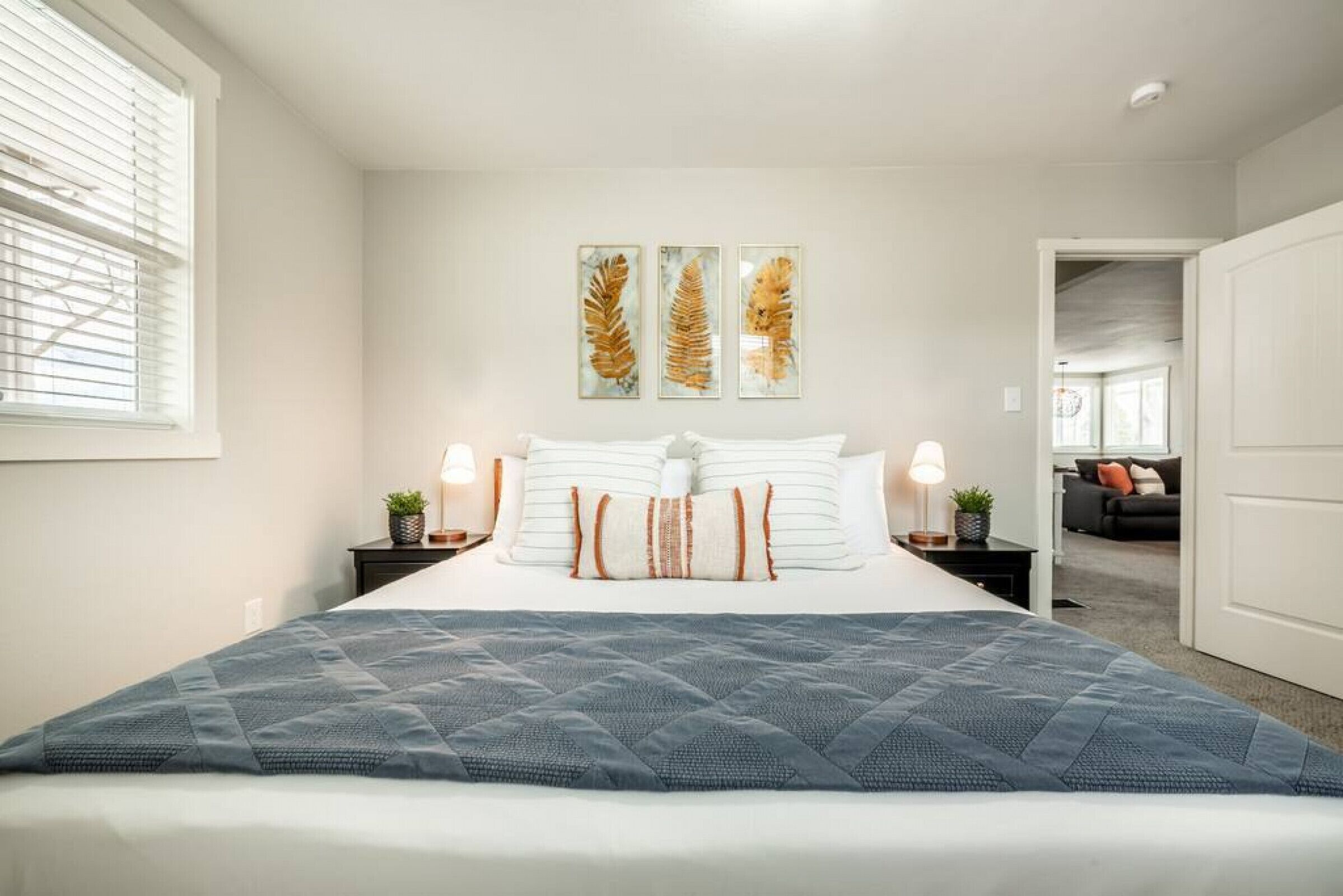 1222 Westend Ave, Colorado Springs, CO · Mountain Views! Near Old Colorado City/Broadmoor