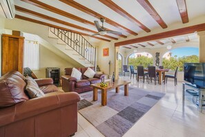 TV, table tennis - Villa Toscamar by Villa Plus (El Tosalet)
