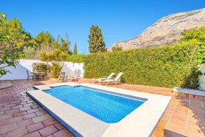 Pool - Villa Jessie by Villa Plus (Montgo de Toscamar)