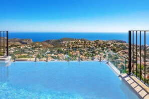 Pool - Villa Amanecer by Villa Plus (El Poble Nou de Benitatxell)