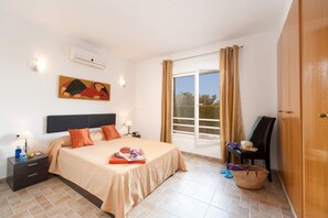 4 slaapkamers, wifi, beddengoed