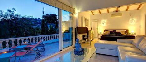 4 soverom, wi-fi og sengetøy