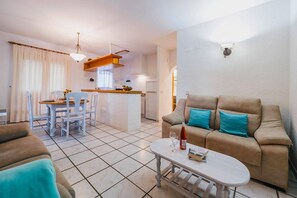 TV, table tennis - Villa Monte by Villa Plus (El Tosalet)