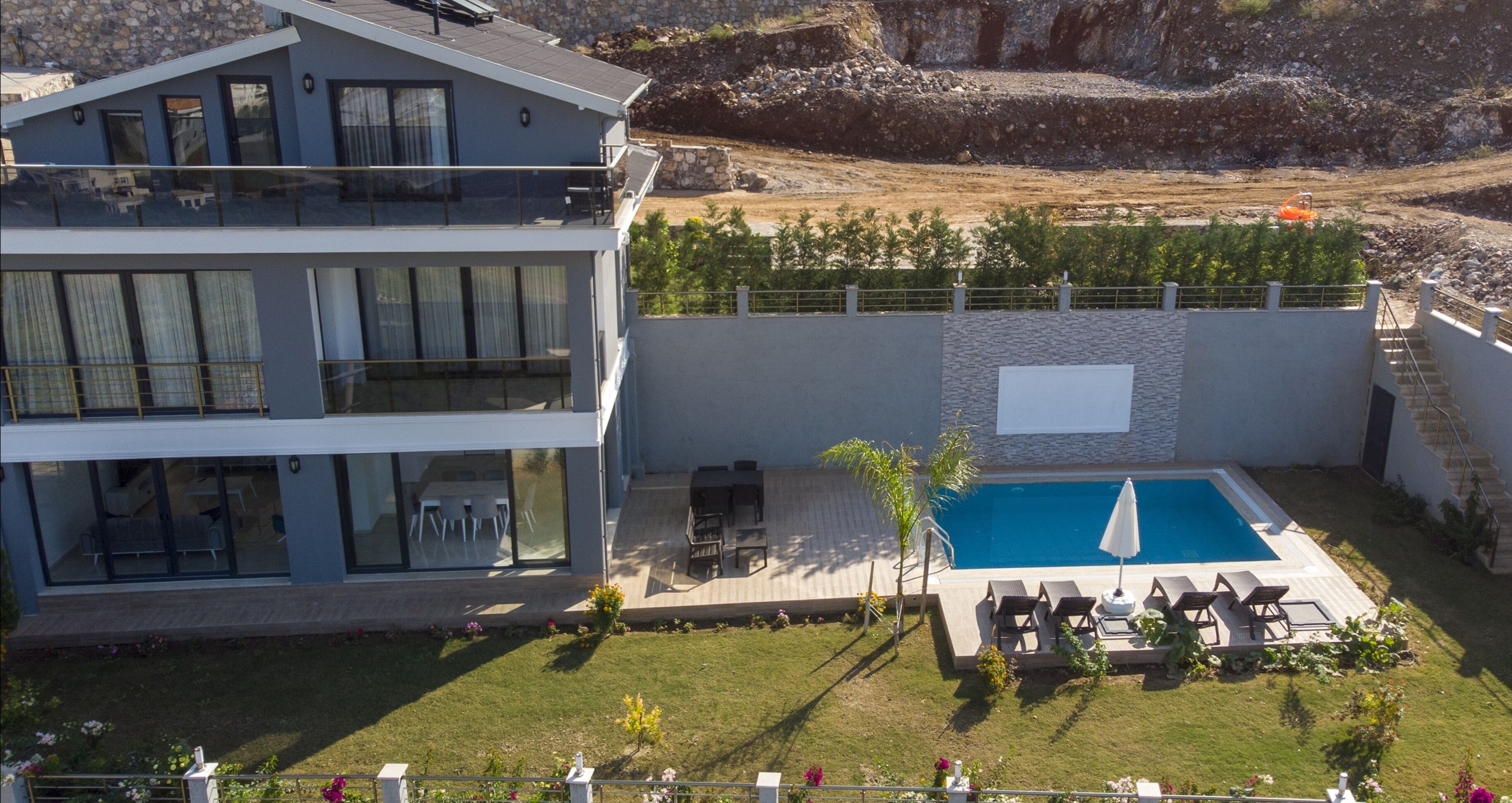 3 Bedroom Villa with Private Pool