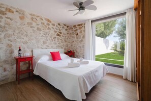 10 habitaciones, wifi y ropa de cama 