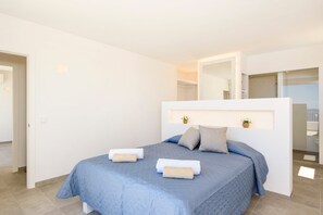 4 chambres, fer et planche à repasser, accès au Wi-Fi (inclus)