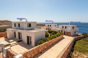 A coastal property with three villas named Villa Amatista, Villa Agata, and Villa Aguamarina. - Villa Agata by Villa Plus (Los Delfines)