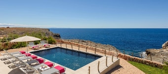 Villa Aguamarina by Villa Plus
