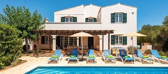 Villa Biniparrell by Villa Plus
