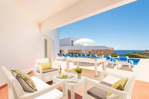 Villa Canalo by Villa Plus