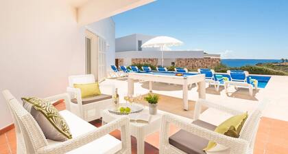 Villa Canalo by Villa Plus