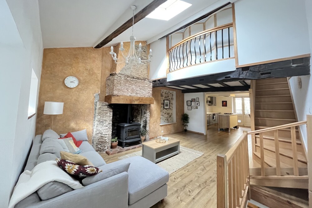 Charming, modern house townhouse with private courtyard