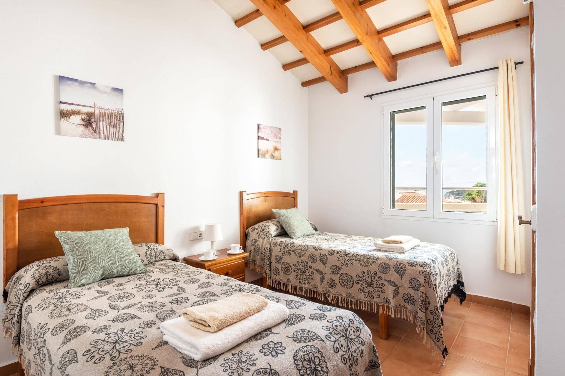 4 bedrooms, WiFi, bed sheets