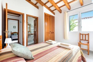 3 chambres, Wi-Fi, literie fournie