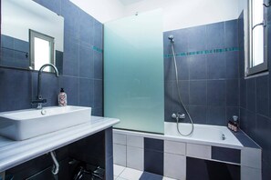 مجففات شعر، مناشف