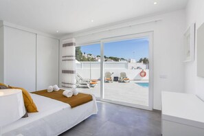 3 chambres, fer et planche à repasser, accès au Wi-Fi (inclus)
