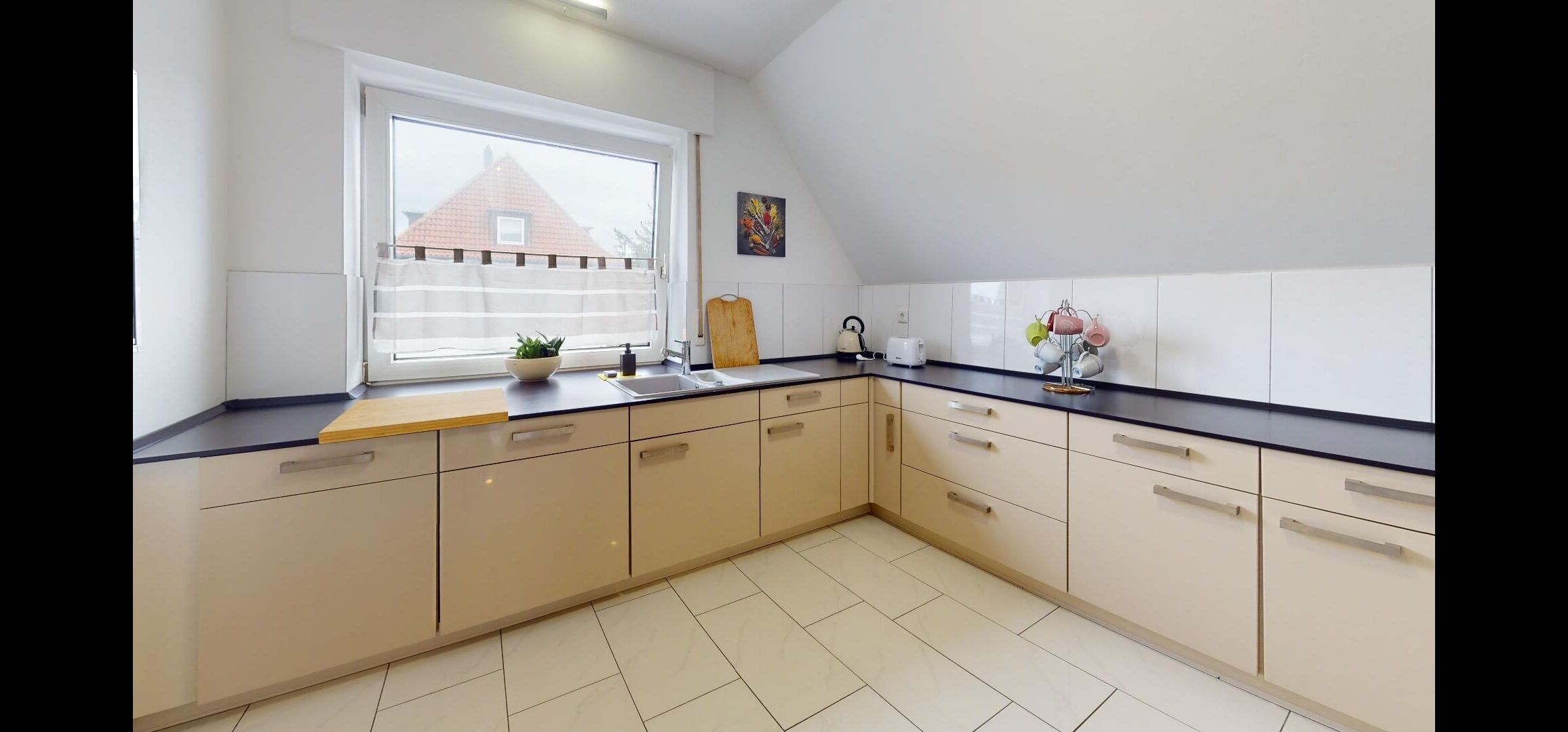 Bright, comfortable and barrier-free apartment