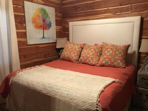 4 bedrooms, bed sheets - BOOK FOR ALABAMA FOOTBALL GAME WEEKENDS/AMAZING LOG CABIN/TOMBIGBEE RIVER (Aliceville)