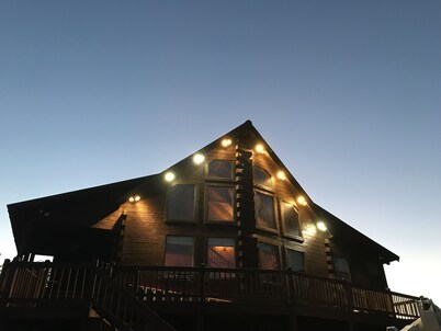 BOOK FOR ALABAMA FOOTBALL GAME WEEKENDS/AMAZING LOG CABIN/TOMBIGBEE RIVER