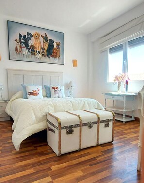 1 dormitori, planxa i posts de planxar, wifi gratuïta i roba de llit 