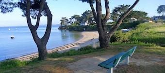 Duplex in Kervoyal - Damgan - in a waterfront residence