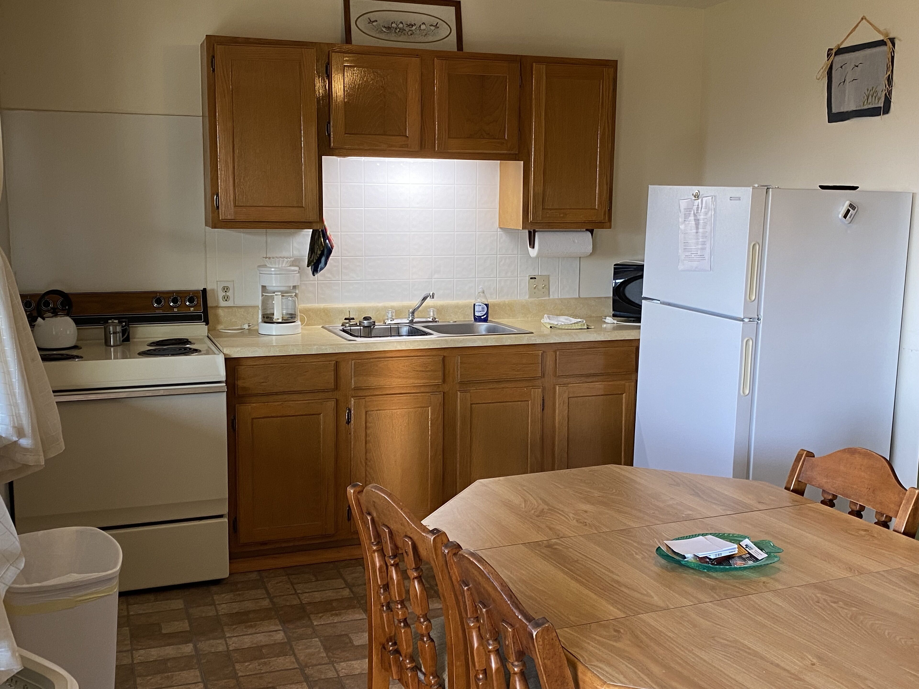 Spacious 2 bedroom condo with stunning lake view #11