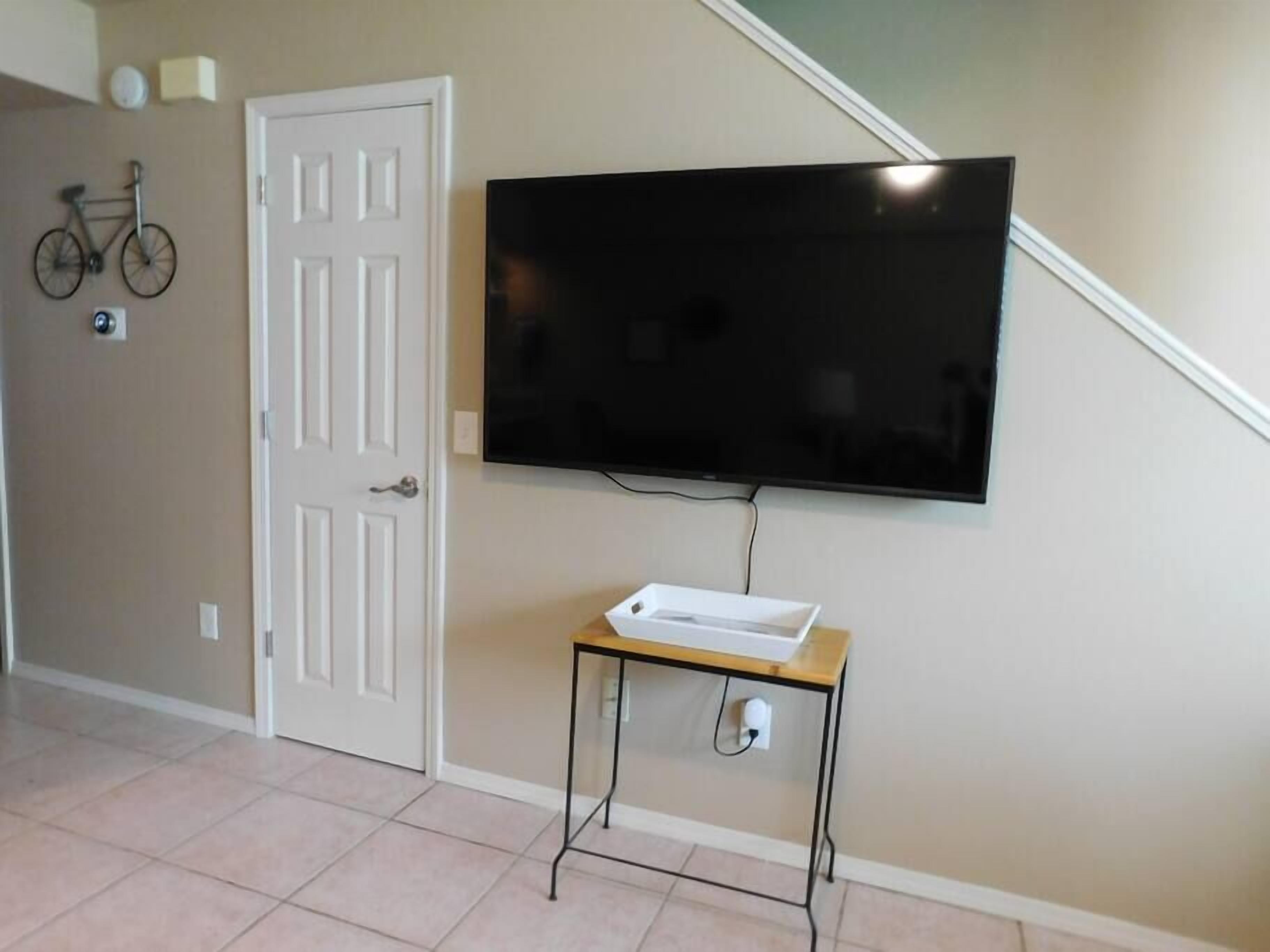 Pedal Inn 5 - Convenient Economy Unit for Pets