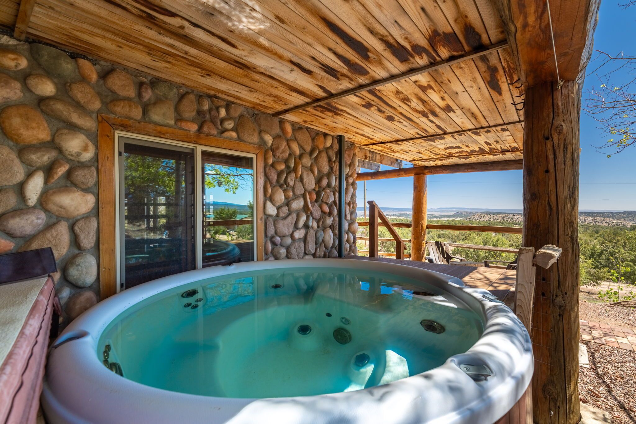 室內 SPA 浴池