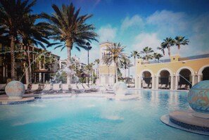 Outdoor pool - Hilton Grand Tuscany Village 1 Bedroom suite (Orlando)