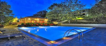 Hotel pool bar Tsigoura