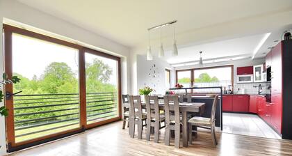 Silence, amazing views of the mountains and a few minutes to the lake