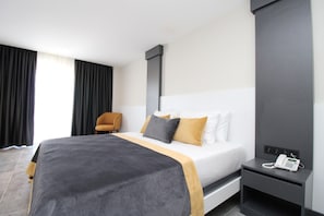 Articles gratuits dans le mini-bar, coffres-forts dans les chambres