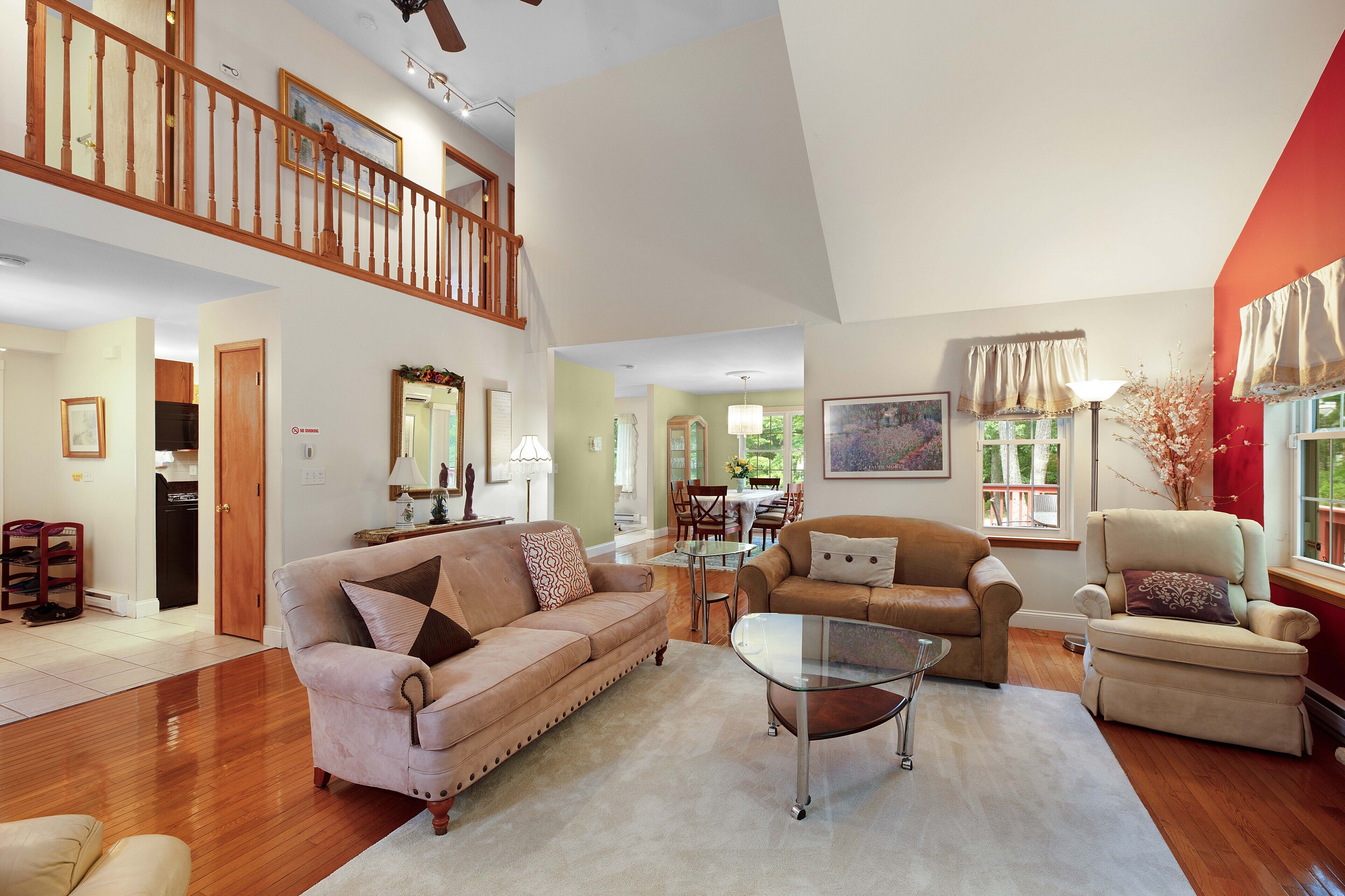 Family Friendly, Spacious, Tranquil Pocono Home ~ Hike + Ski +Golf!