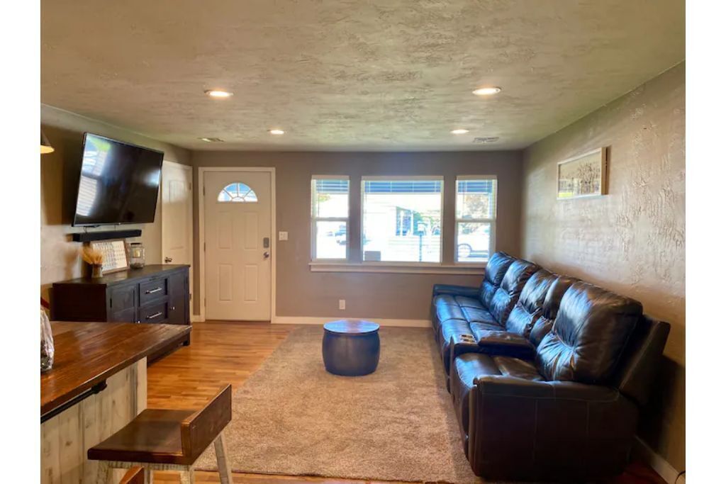 Howell House-The Perfect Getaway