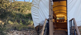 Luxury Covered Wagon in Santa Monica Mountains close to Malibu  w/ King Bed