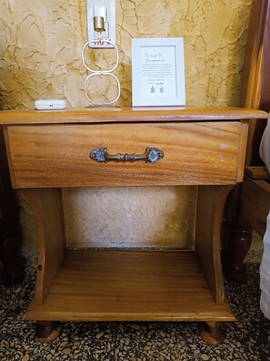 Comfort Room, Garden View