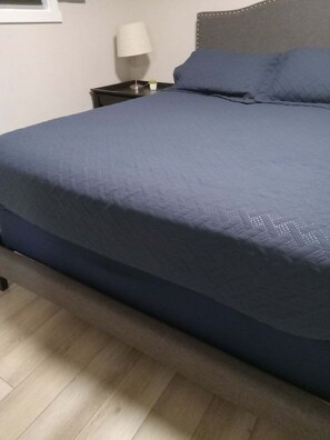 2 makuuhuonetta, ilmainen Wi-Fi, vuodevaatteet, pääsy pyörätuolilla