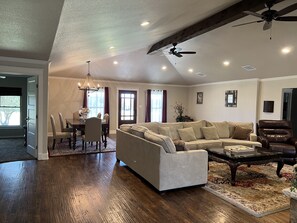 Smart TV, fireplace, computer monitors