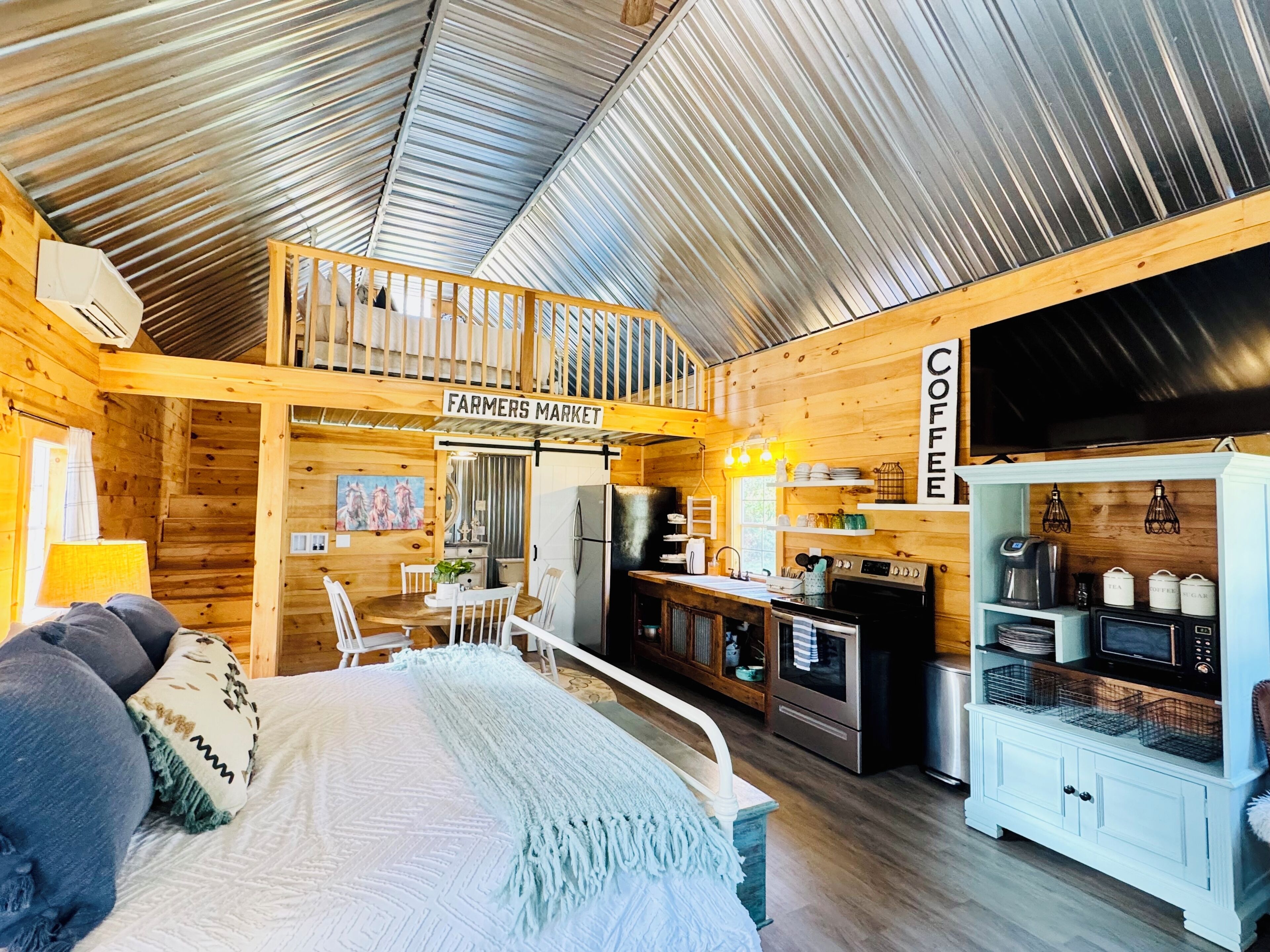 3 makuuhuonetta, ilmainen Wi-Fi, vuodevaatteet