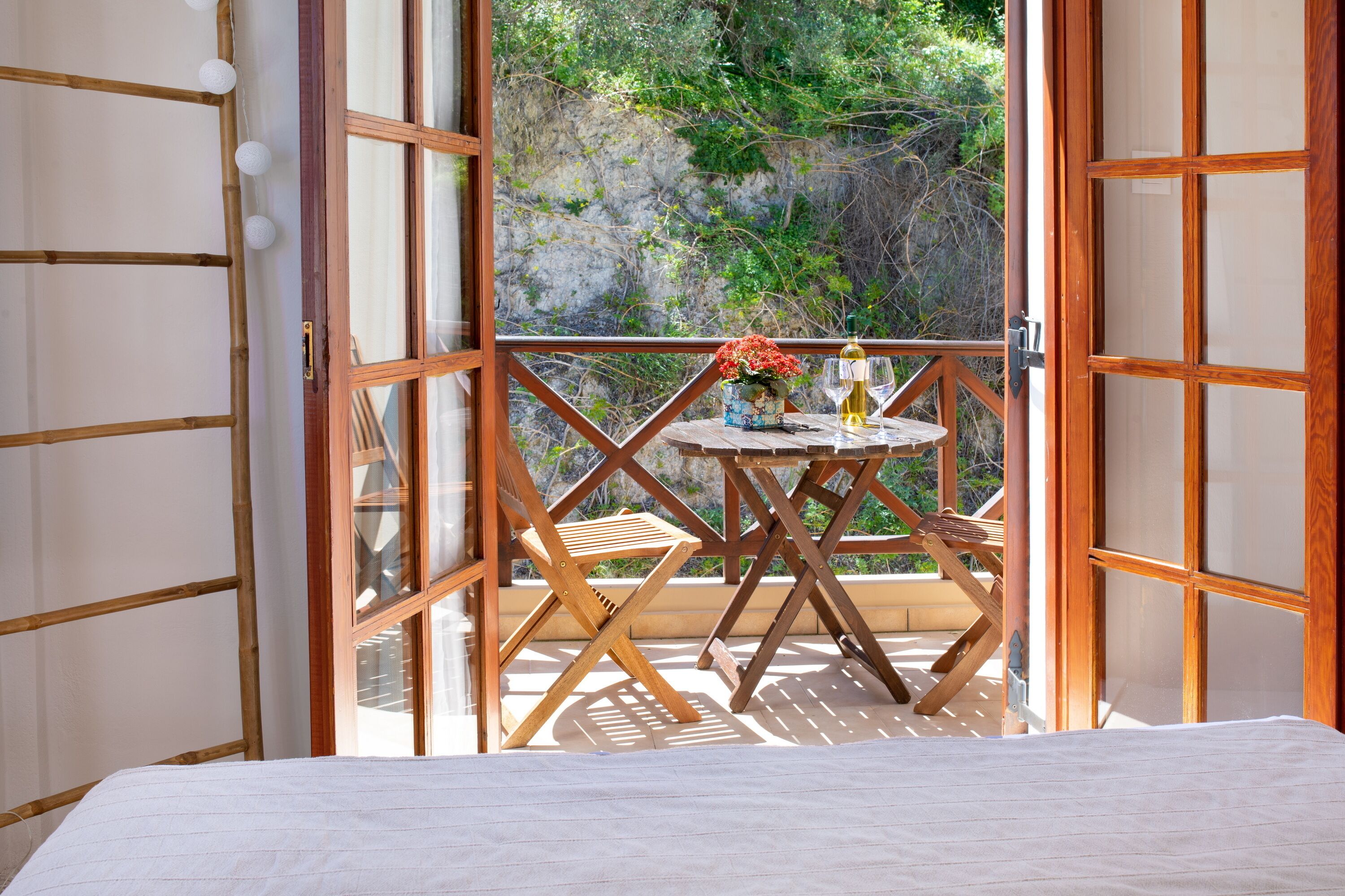 2 bedrooms, in-room safe, iron/ironing board, travel crib