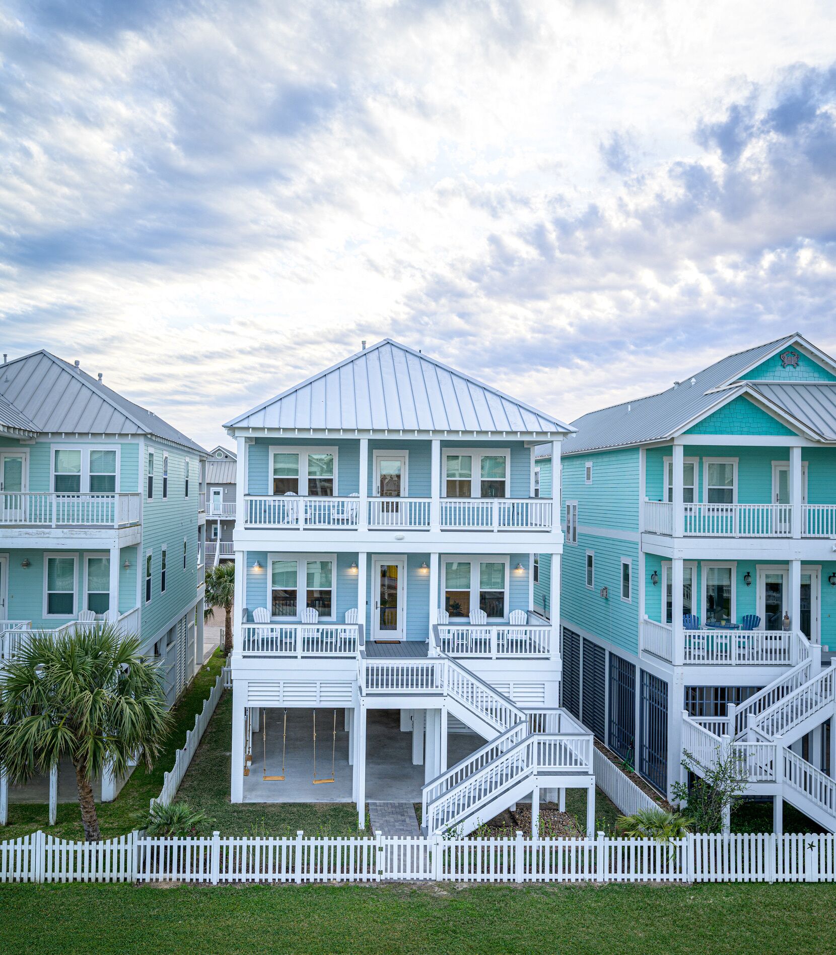 Family Luxury 5/4.5 home steps away from the beach located in Beachside Village