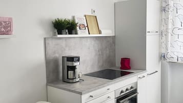 Kühlschrank, Ofen, Herdplatte, Geschirrspüler