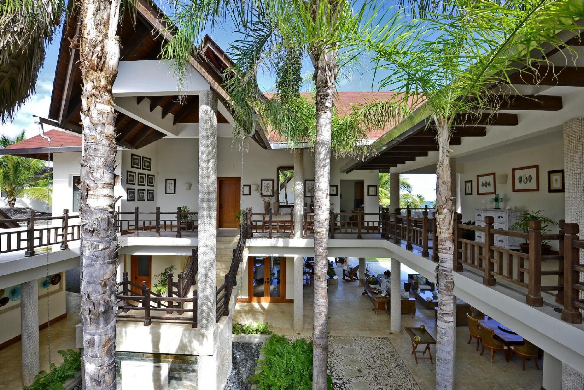 Photo - Ocean and golf view 5-bedroom villa with unique tropical style